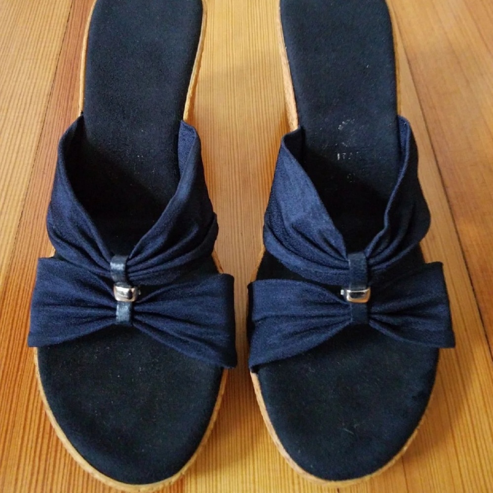 Navy wedge sandals